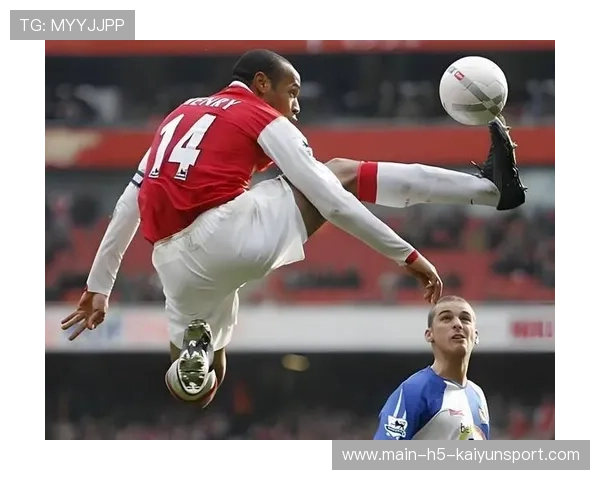 阿森纳中场组合起飞，英媒：这套人马能冲欧冠冠军，阿森纳配合